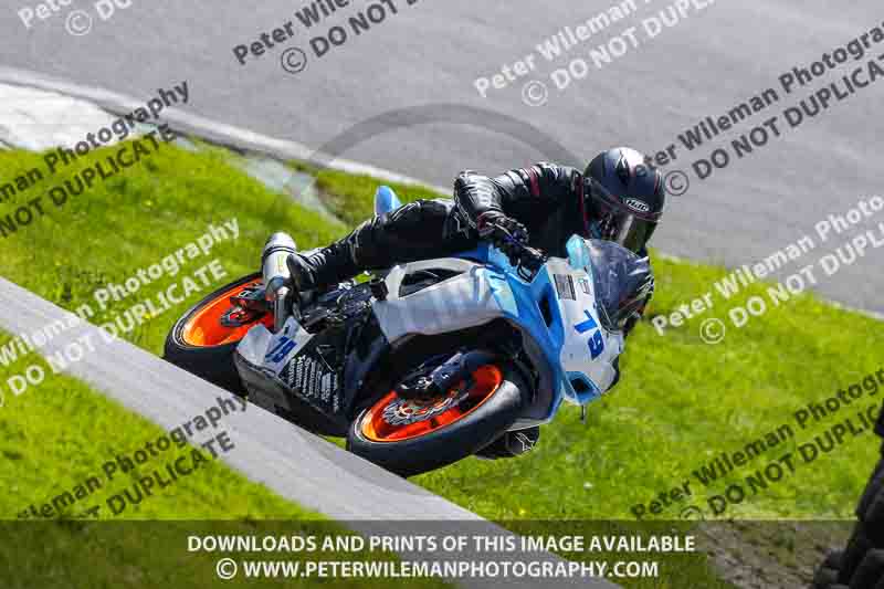 cadwell no limits trackday;cadwell park;cadwell park photographs;cadwell trackday photographs;enduro digital images;event digital images;eventdigitalimages;no limits trackdays;peter wileman photography;racing digital images;trackday digital images;trackday photos